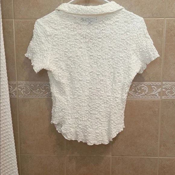 Women's White Textured Top - Picture 4 of 5